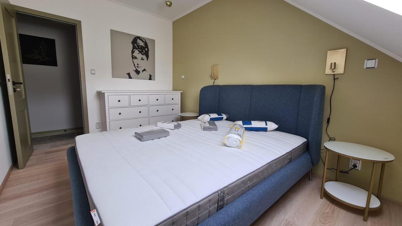 The Gusto Apartman โคมูตอฟ ภายนอก รูปภาพ